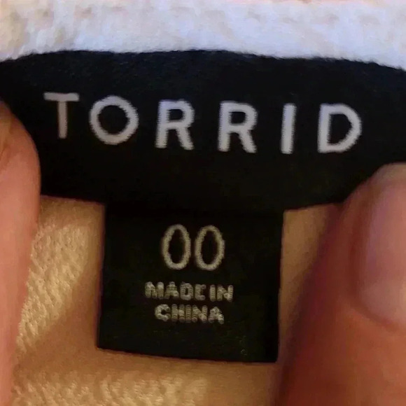 Torrid Baby Pink blouse, size 00x - Picture 8 of 11